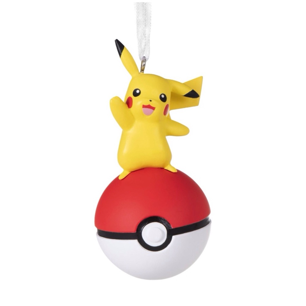 Hallmark Pokémon “Pikachu on Poke Ball” Christmas Ornament (NWT)